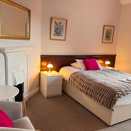 リーズ The Beechwood Bed & Breakfast エクステリア 写真