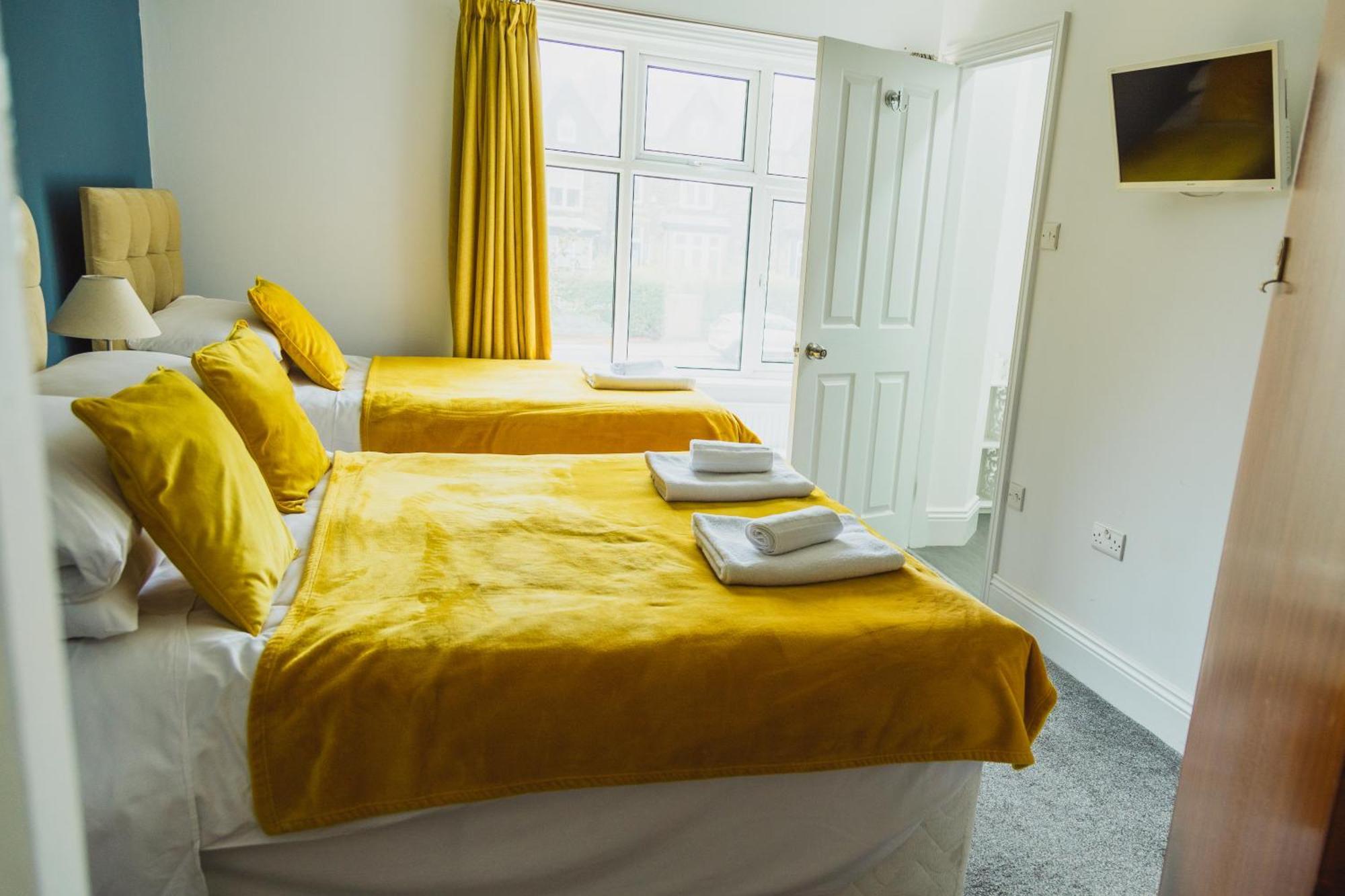 リーズ The Beechwood Bed & Breakfast エクステリア 写真