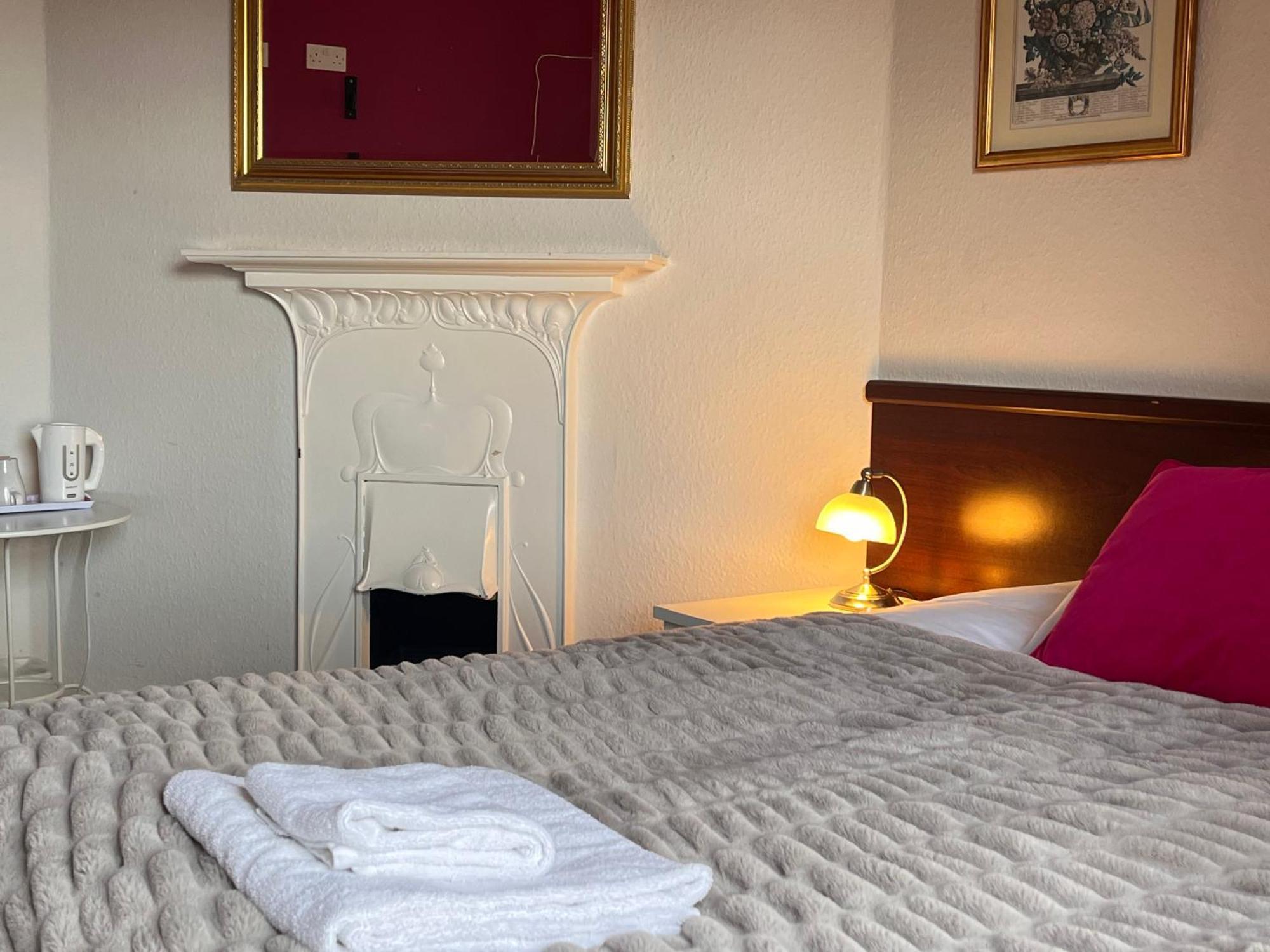 リーズ The Beechwood Bed & Breakfast エクステリア 写真